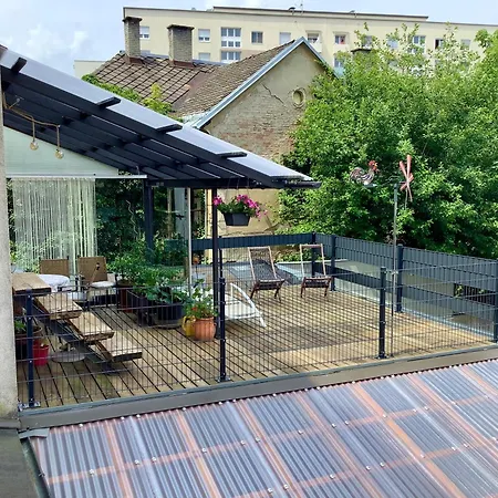 Bodega アパート *